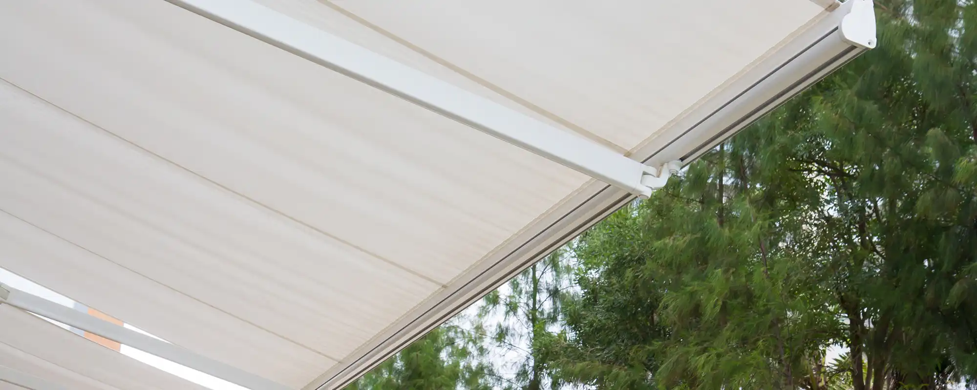 Expert - Sonnenschutzanlagenbau GmbH - Beschattungssysteme